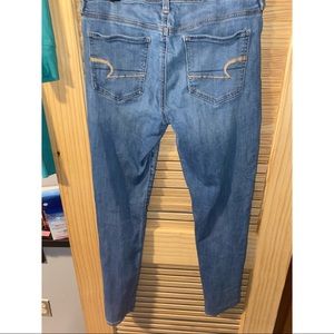 Like new American Eagle Jeans
